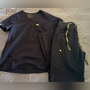 Women’s Figs Scrub Set